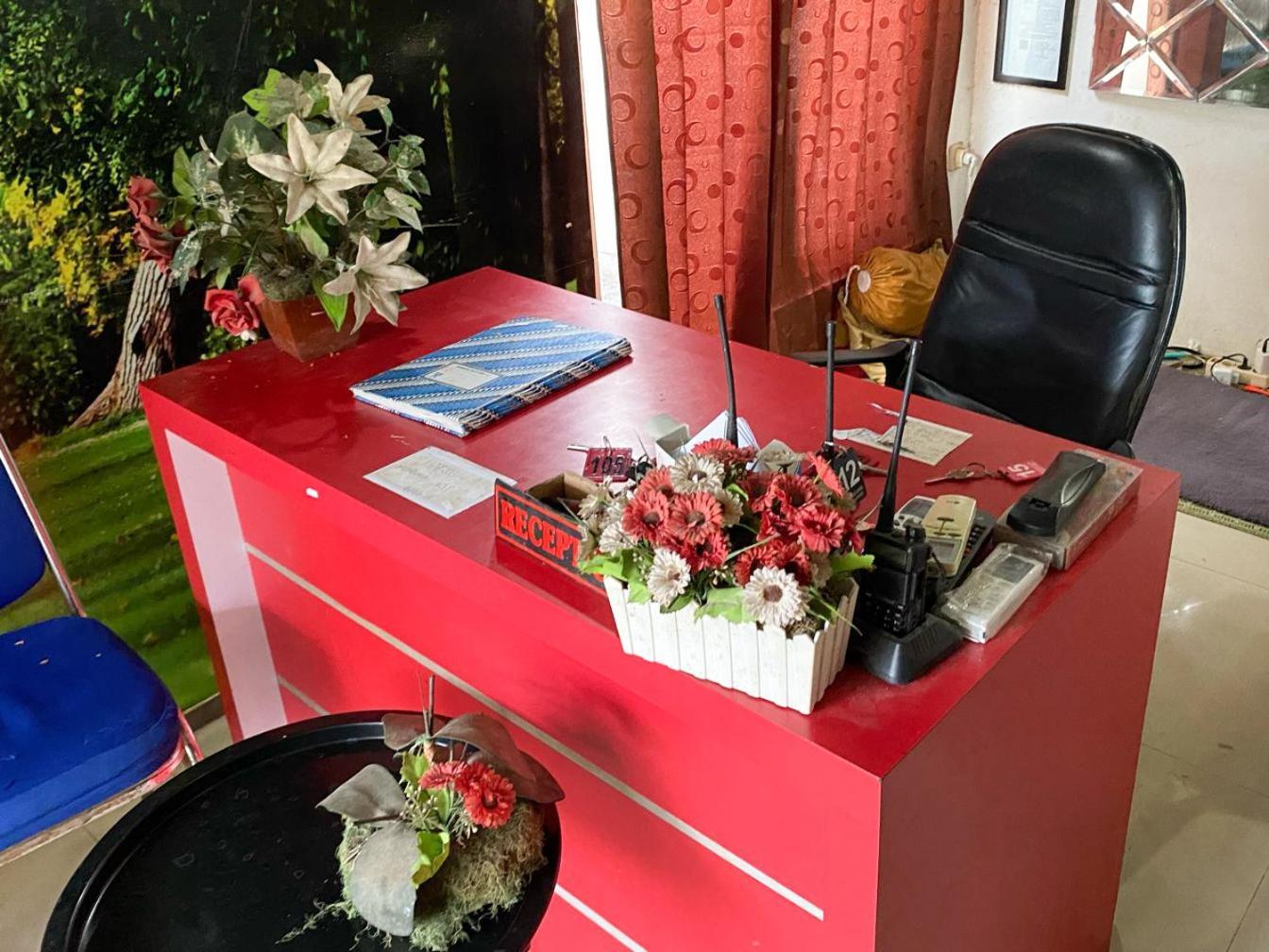 Reddoorz Near Pantai Idola Banyutowo Hotel D'Llala Pati ภายนอก รูปภาพ