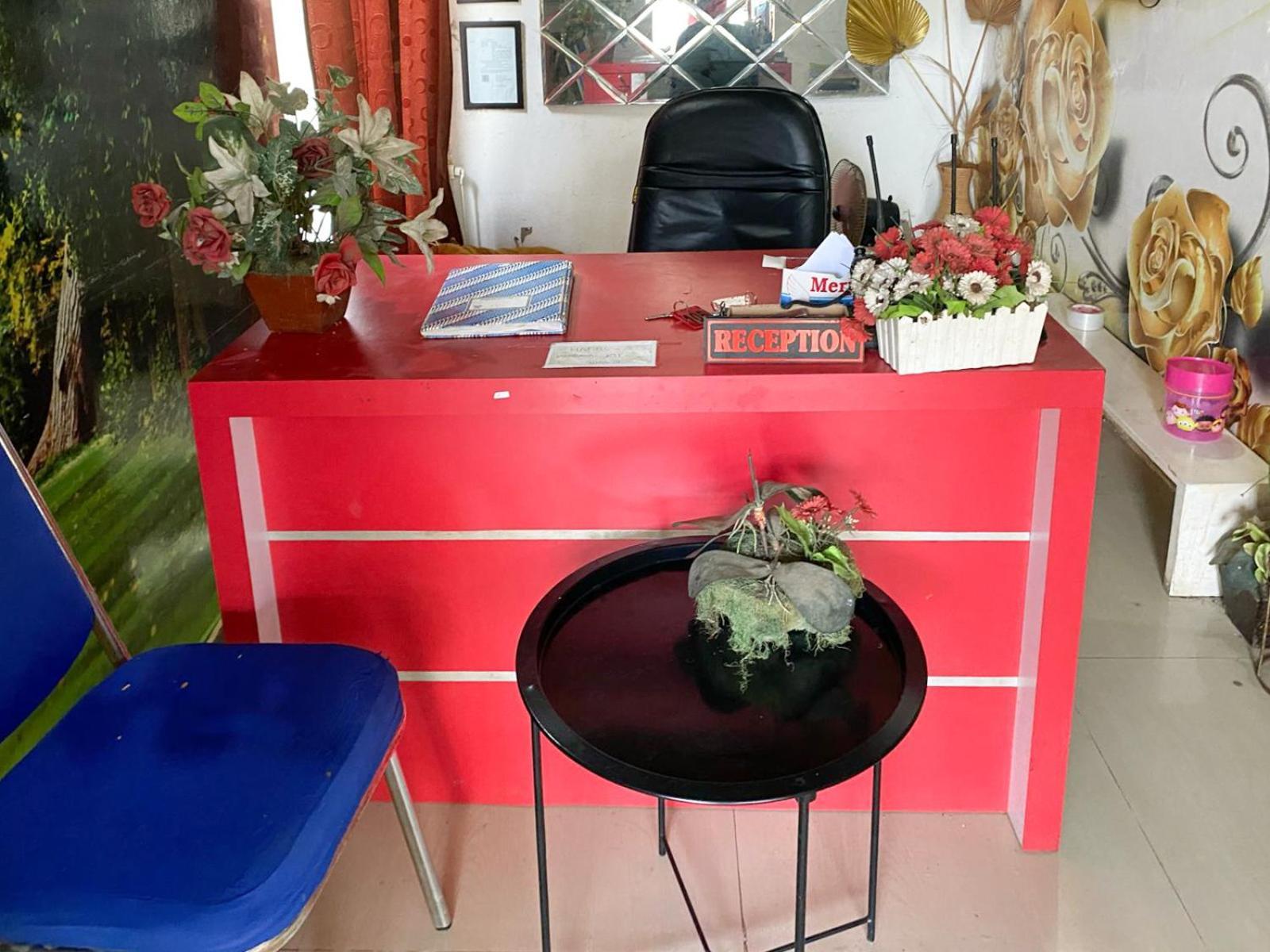Reddoorz Near Pantai Idola Banyutowo Hotel D'Llala Pati ภายนอก รูปภาพ